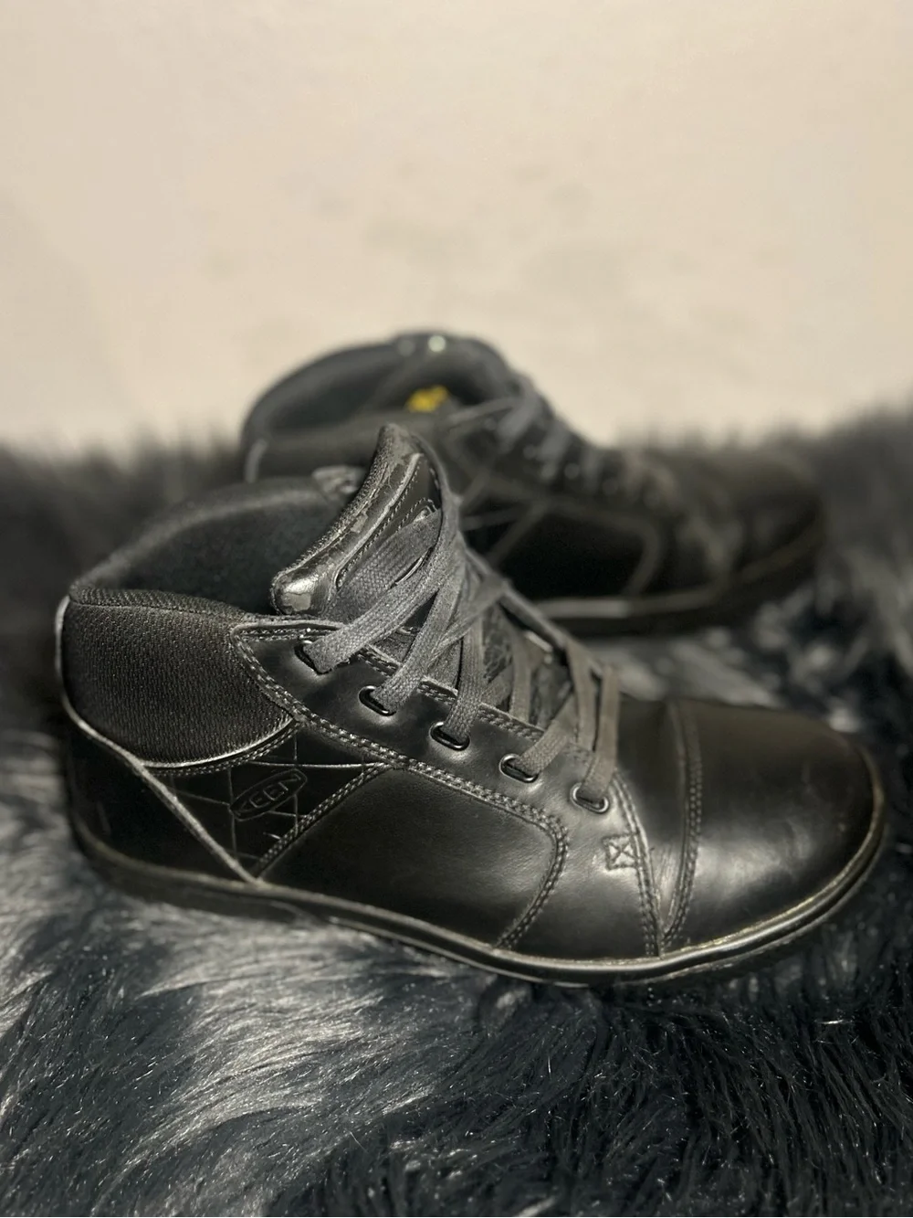 Keen Men's PTC Kenton Mid Work Shoe (Soft Toe) Black Leather Work Boots Size 8